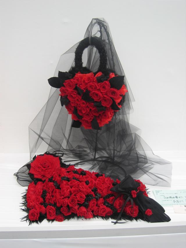 ������\�A��